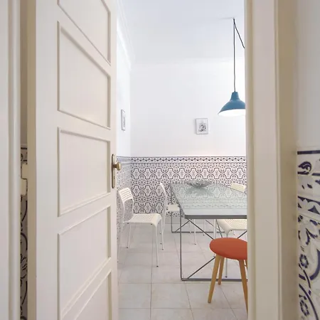 Apartment Alameda Typical By Homing *