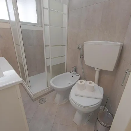 Alameda Typical By Homing Lisbon