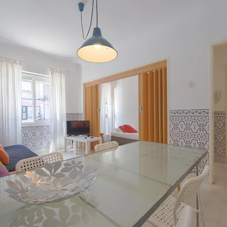 Apartment Alameda Typical By Homing
