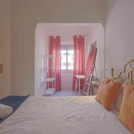 Alameda Typical By Homing Apartman Lisboa