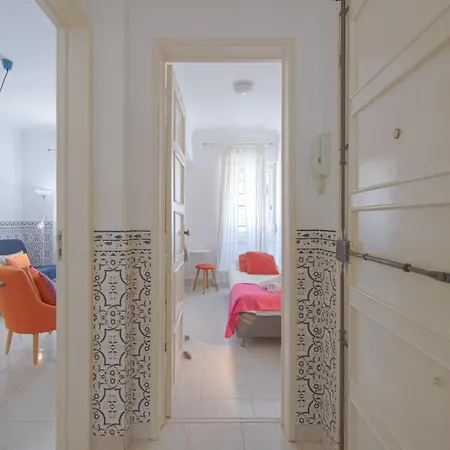 Alameda Typical By Homing * Lisboa