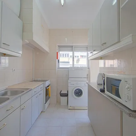 Alameda Typical By Homing * Lisboa