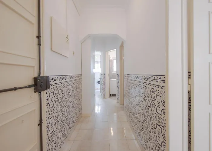 Apartment Alameda Typical By Homing *