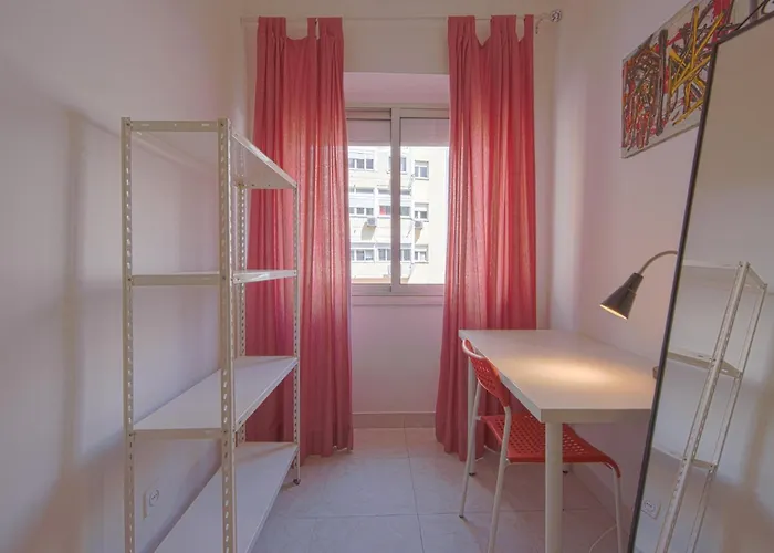 Alameda Typical By Homing * Lisbon